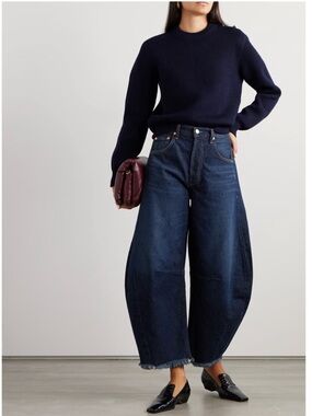 CITIZENS OF HUMANITY Horseshoe Jean Dark Wash Barrel Size 30